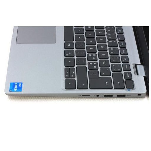 Dell Latitude 3330 felújított laptop garanciával i5-8GB-256SSD-FHD