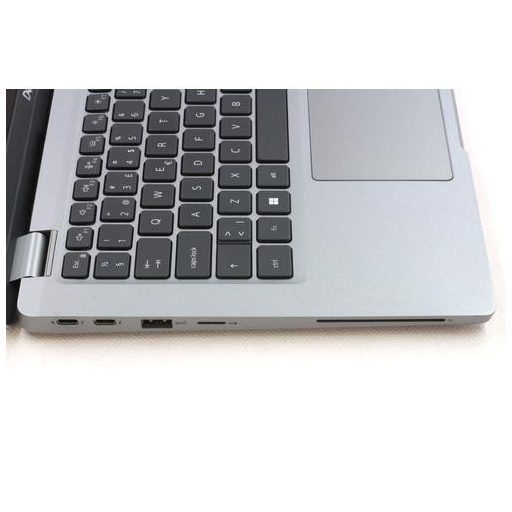 Dell Latitude 5330 felújított laptop garanciával i3-16GB-256SSD-FHD